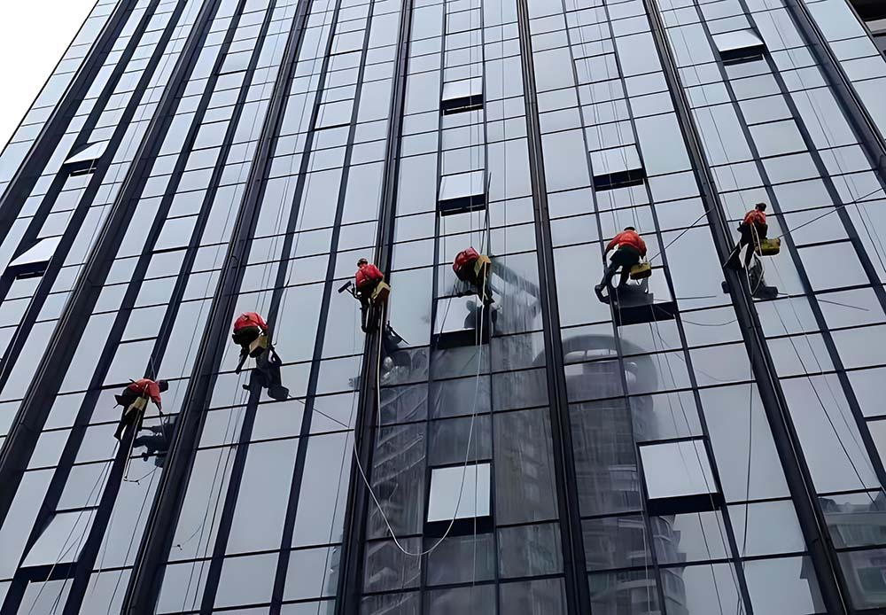 高层建筑外墙清洗服务